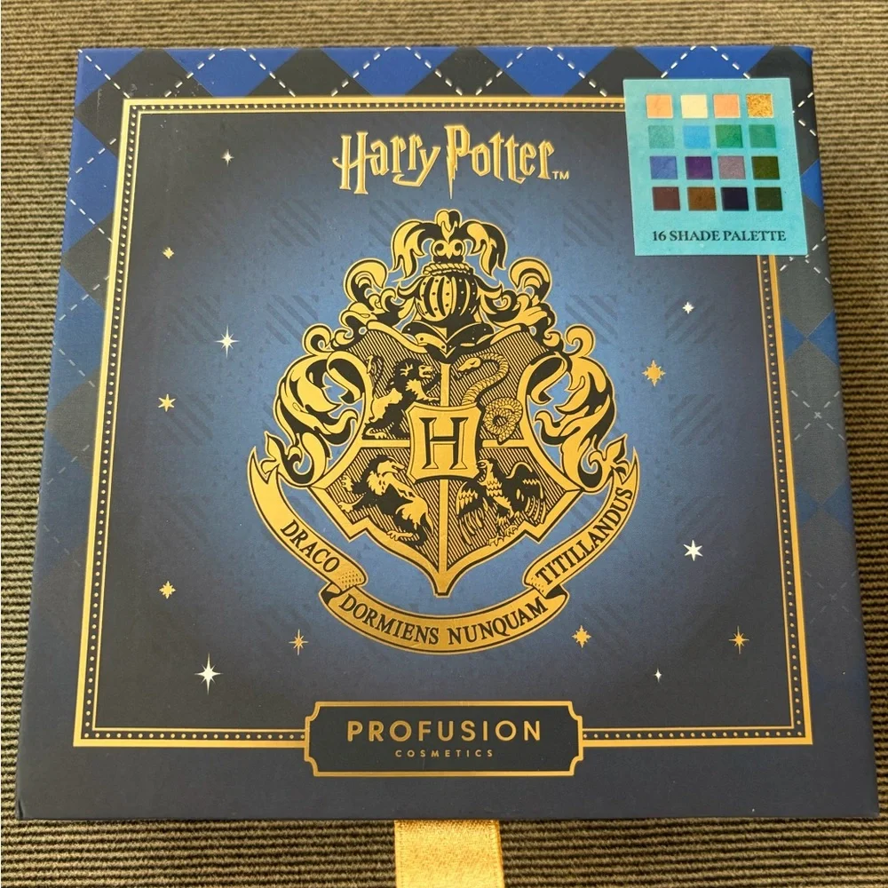 Profusion Cosmetics Harry Potter  Eyeshadow Palette and eye and face brush set
